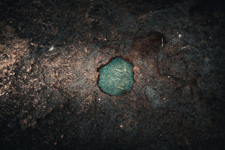 Blue Hole Belize: Geology and Mystery at Depth