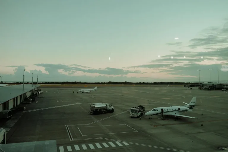 What Sunset Sailing on the Reef Actually Feels Like