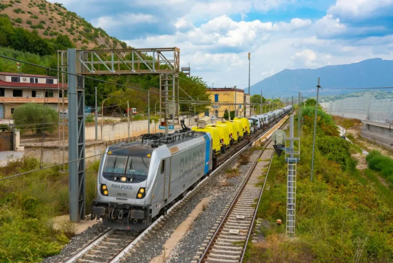 Coral Restoration on the Great Barrier Reef: Growing and Replanting Hope