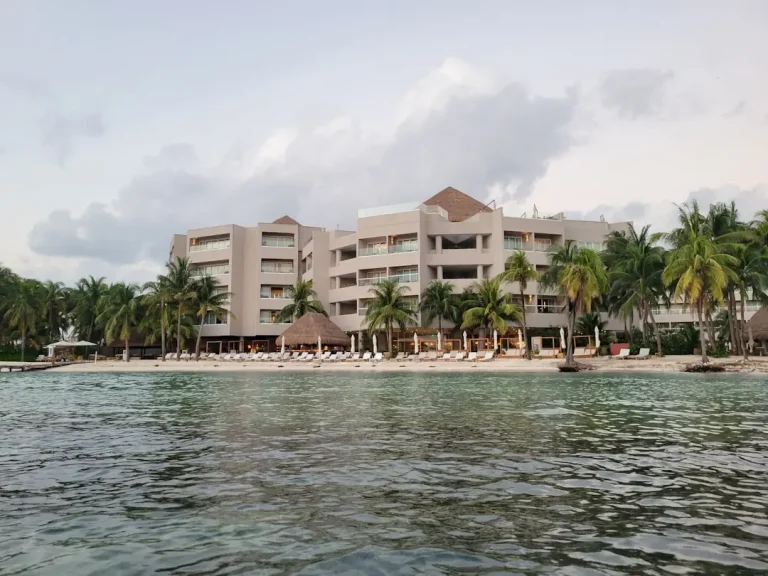 Snorkeling Isla Mujeres: What the Reefs Actually Feel Like